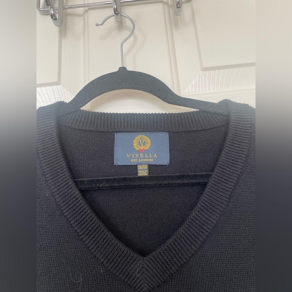 Viyella 100% Merino Wool Sweater Vest Black Classic Knit V-Neck Pullover XXL - Picture 3 of 9
